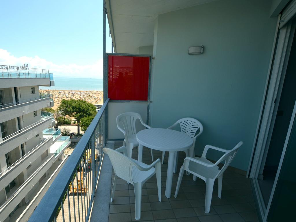 Lignano Sabbiadoro Sea Front Exterior foto